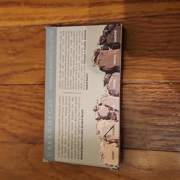 Urban Decay Naked 2 Basics Palette - Picture 3 of 3
